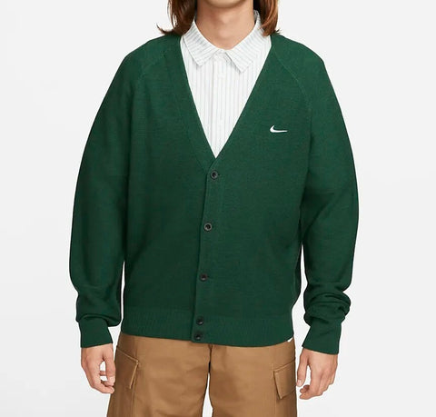 Nike SB skateboard Cardigan DQ6307-341 Gorge Green/White (In Store Pickup Only)